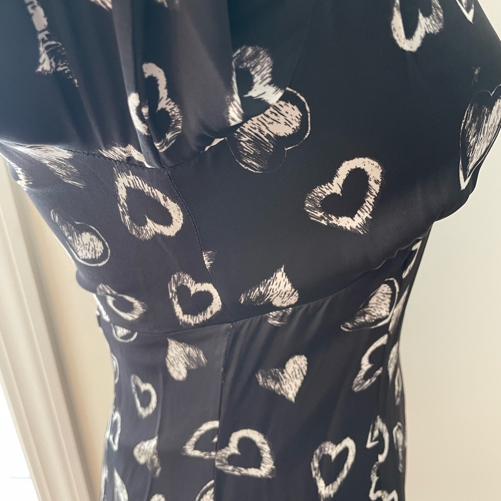 Alice + Olivia Elia Cutout Heart Mini Dress with Choker - Picture 10 of 16
